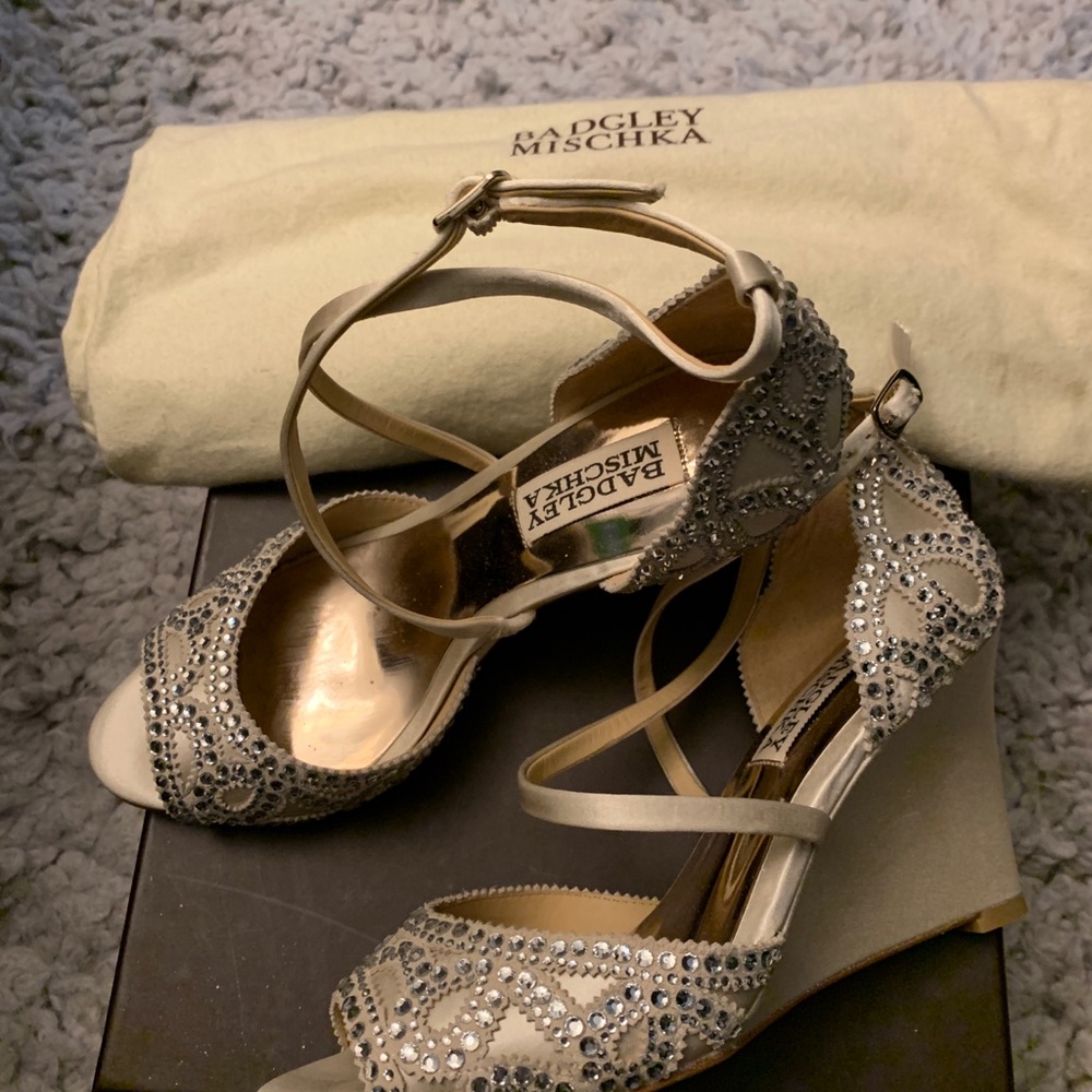 Wedge heels